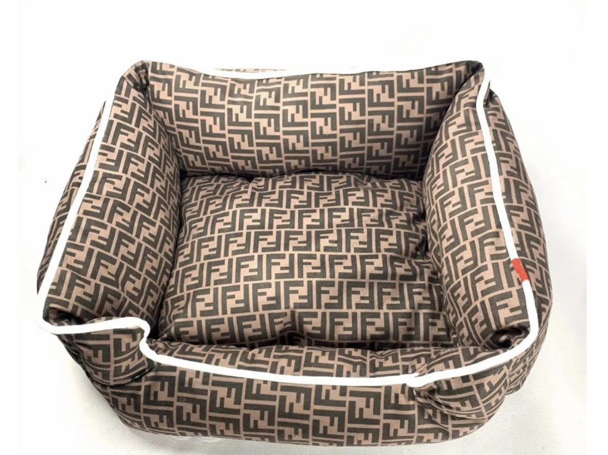 Furendi Bed
